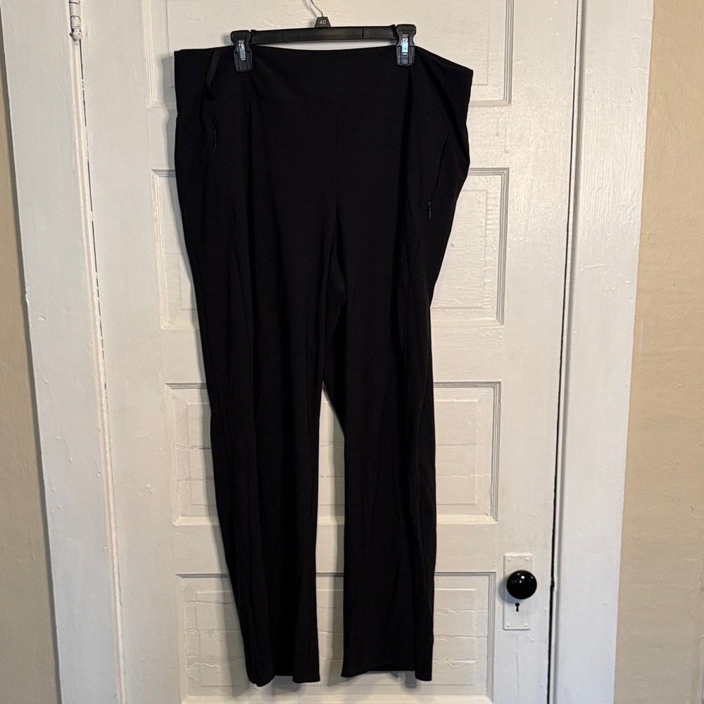 Athleta Black Straight Leg Women's Pants